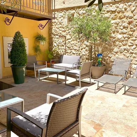 La Maison Du Courtil, Amande-olive 무스티에생마리