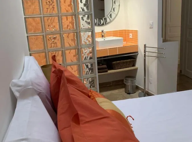 La Maison Du Courtil, Amande-olive Appartement *