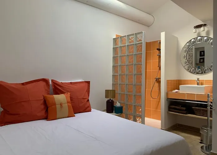 La Maison Du Courtil, Amande-olive